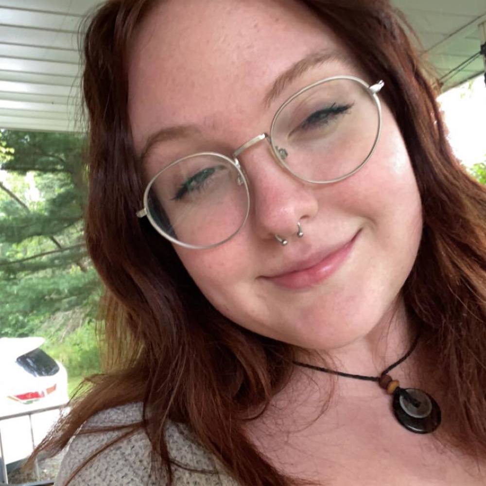 Meet your Posher, Ella